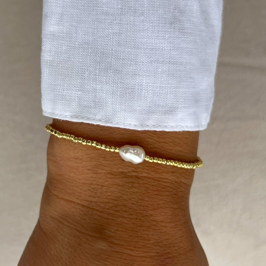 Armbånd Liv - gull med ferskvannsperle elastisk