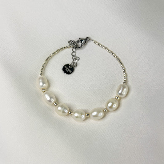 Armbånd Marthe i sølv med ferskvannsperler