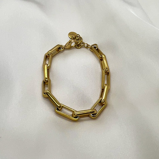 Armbånd Olivia i gull, nærbilde
